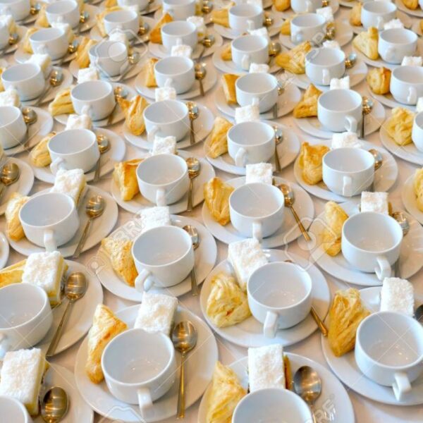 300 personas